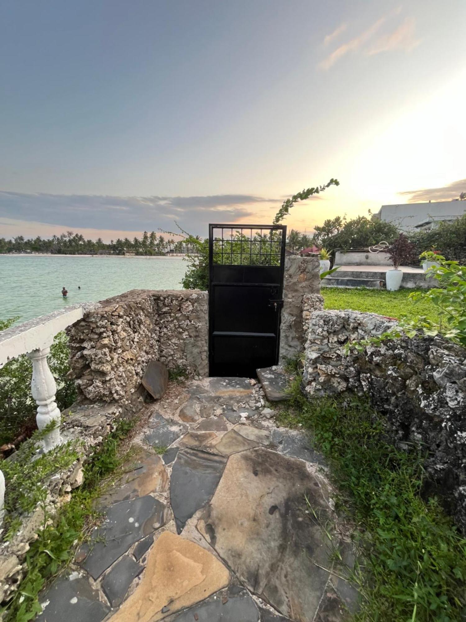 Malcom Residence 2 Mdudu Mkubwa Εξωτερικό φωτογραφία