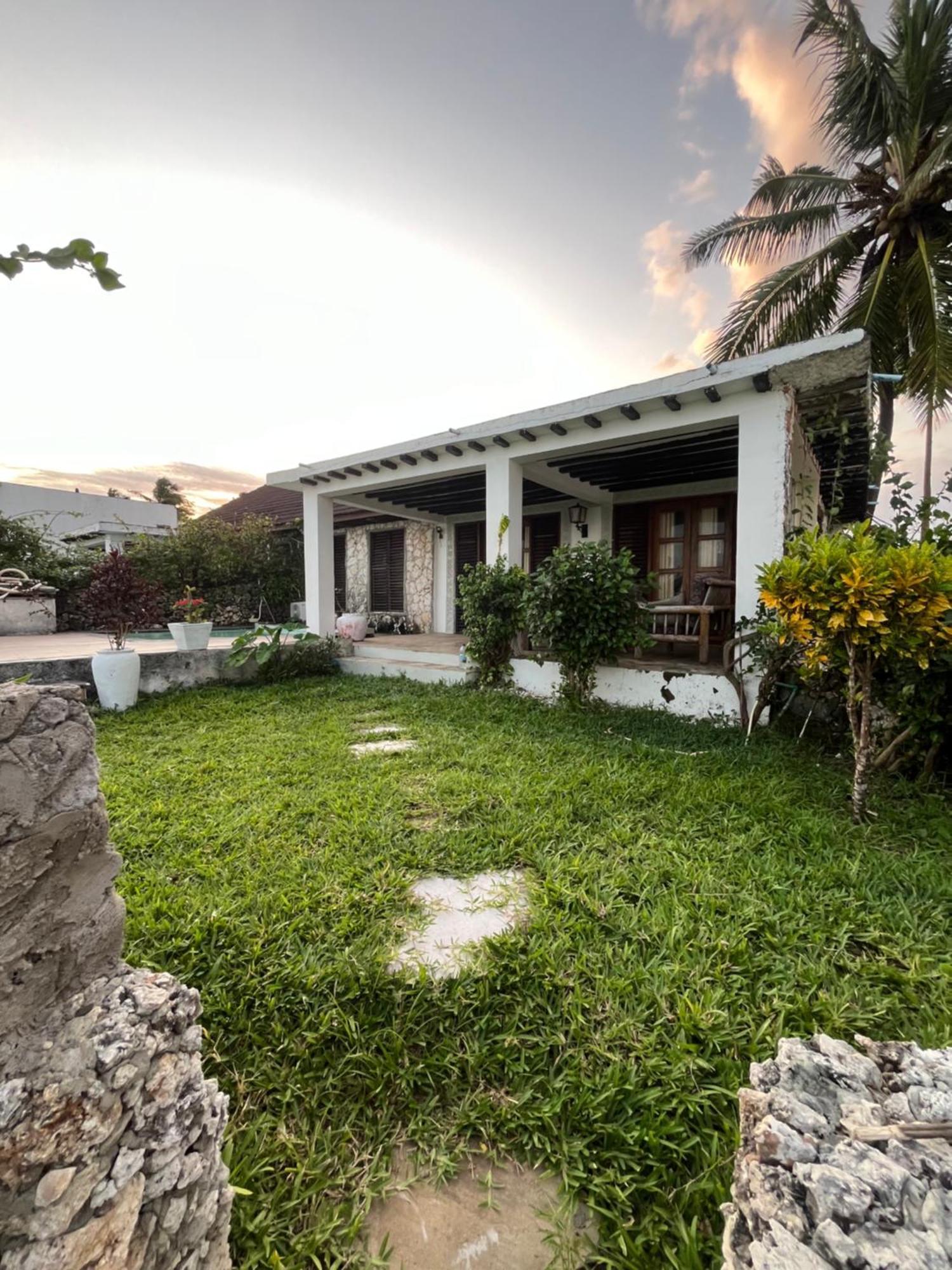 Malcom Residence 2 Mdudu Mkubwa Εξωτερικό φωτογραφία